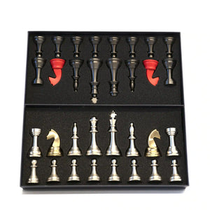 Authentic Models Chess Set Metal - GR033