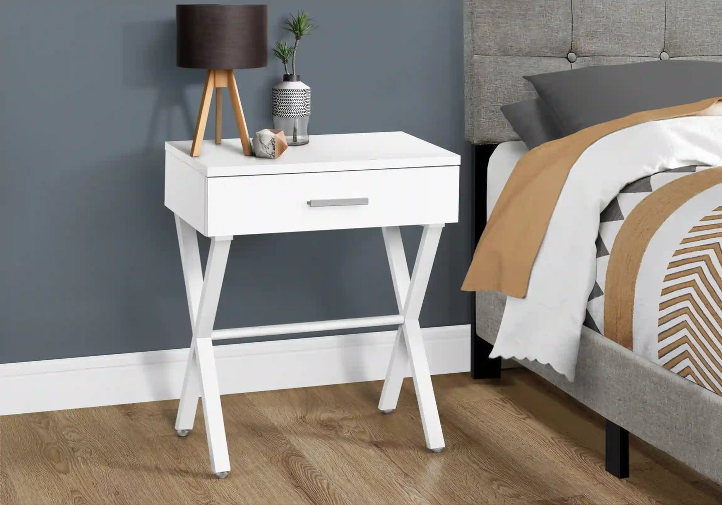 White Accent Table / Night Stand / Side Table - I 3606