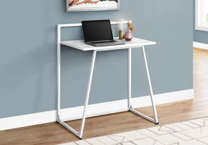 White Computer Desk - I 7110
