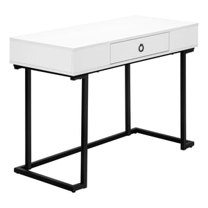 White Computer Desk - I 7385