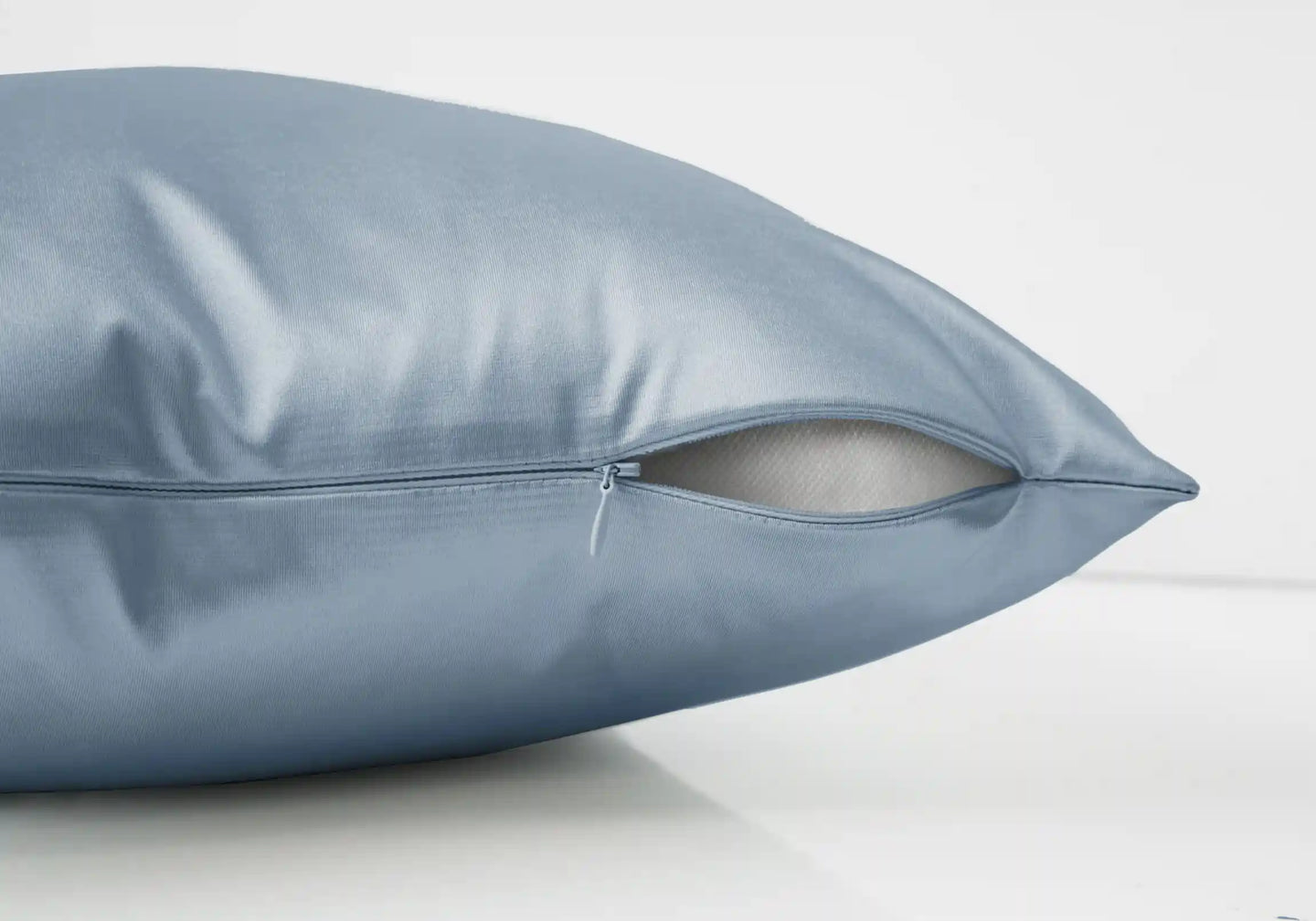 Blue Pillow - I 9342